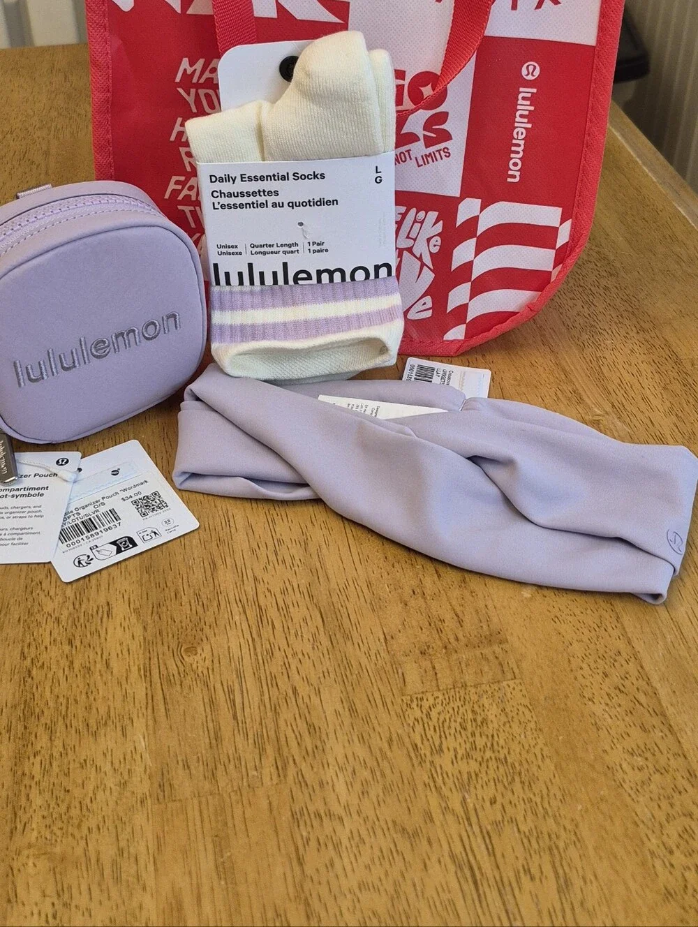Lululemon SET Lavender Socks Crossover Headband Clippable Pouch & Reusable Tote